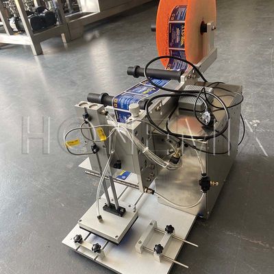 دستگاه برچسب گذاری نطفه نیمه اتوماتیک 100W برچسب گذاری بطری صاف